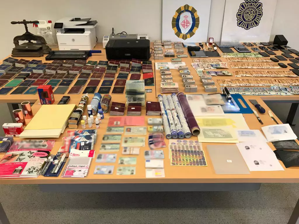 BestFakeID - Professional Fake ID Manufacturer Since 2018